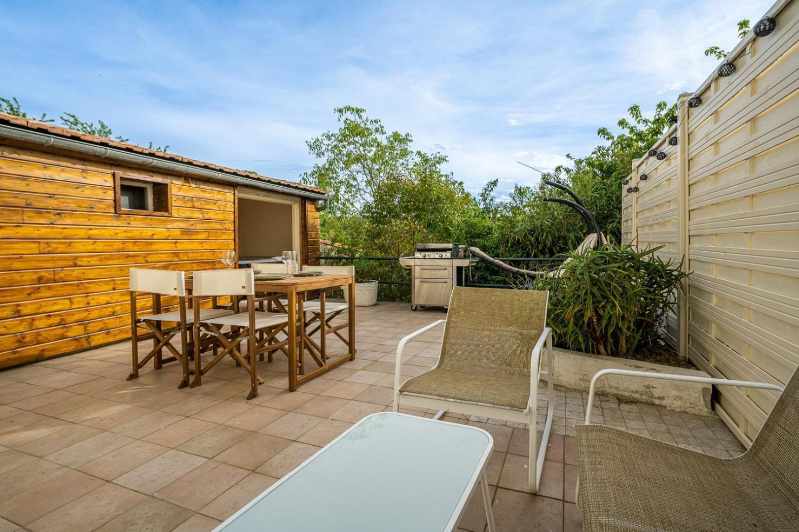 La Citadelle ~ Jacuzzi ~ Terrasse Appartement Carcassonne Buitenkant foto